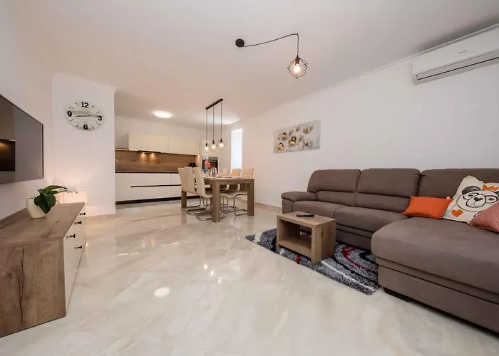 In - Insel Rab 26301 * Kampor